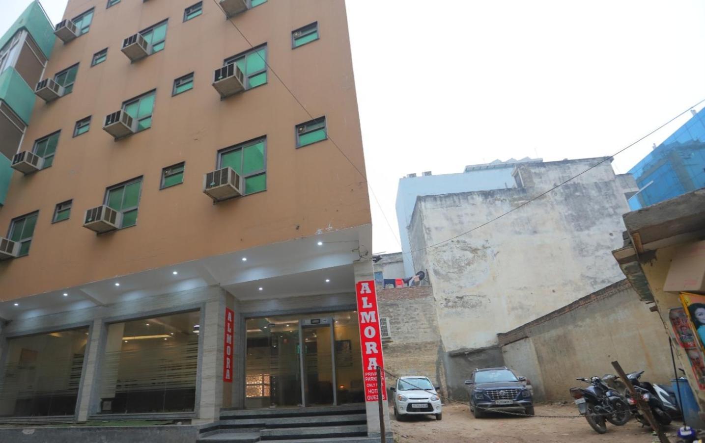 Hotel Almora Inn - Near By Delhi International Airport - With Free Airport Pickup And Drop New Delhi Eksteriør billede
