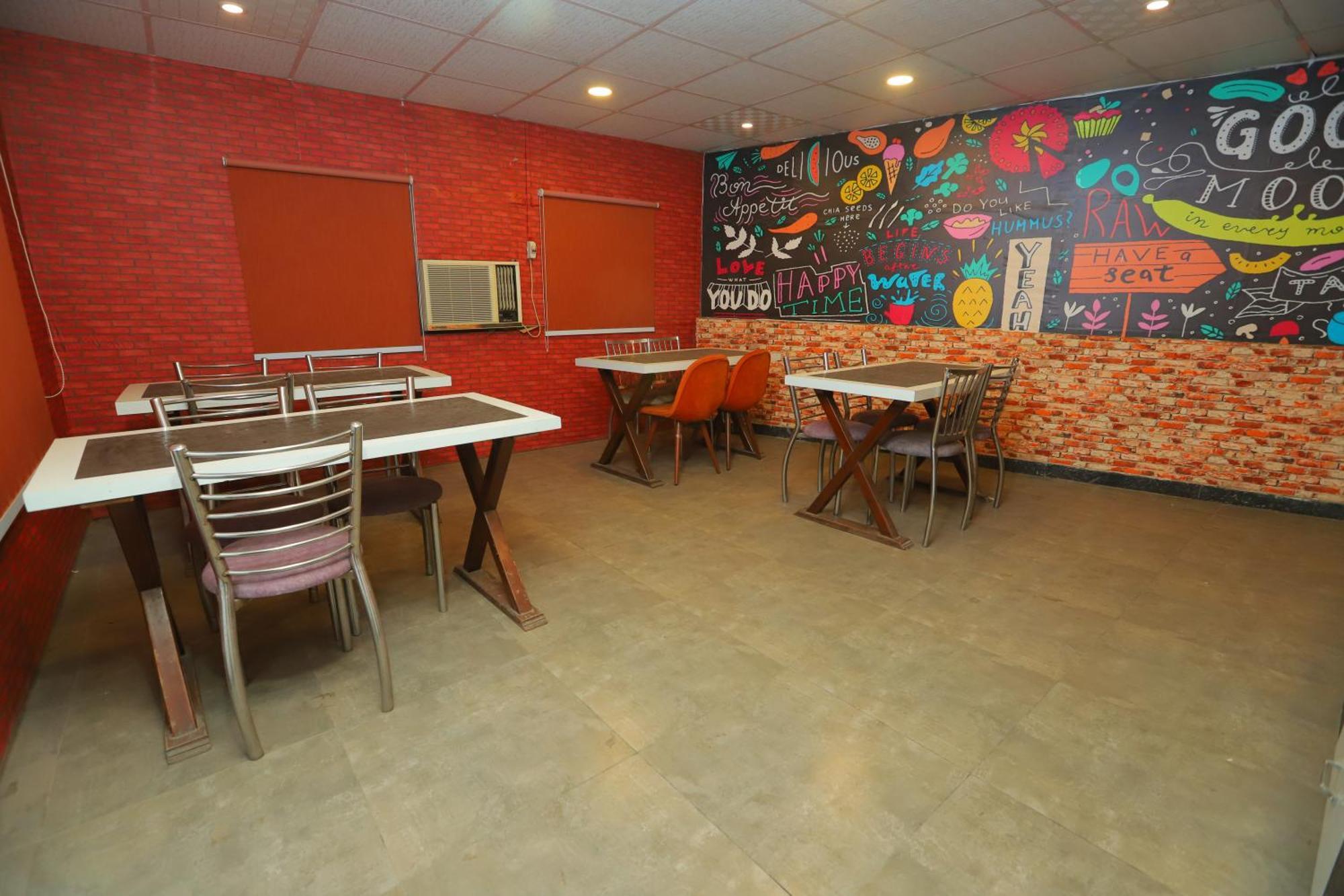 Hotel Almora Inn - Near By Delhi International Airport - With Free Airport Pickup And Drop New Delhi Eksteriør billede
