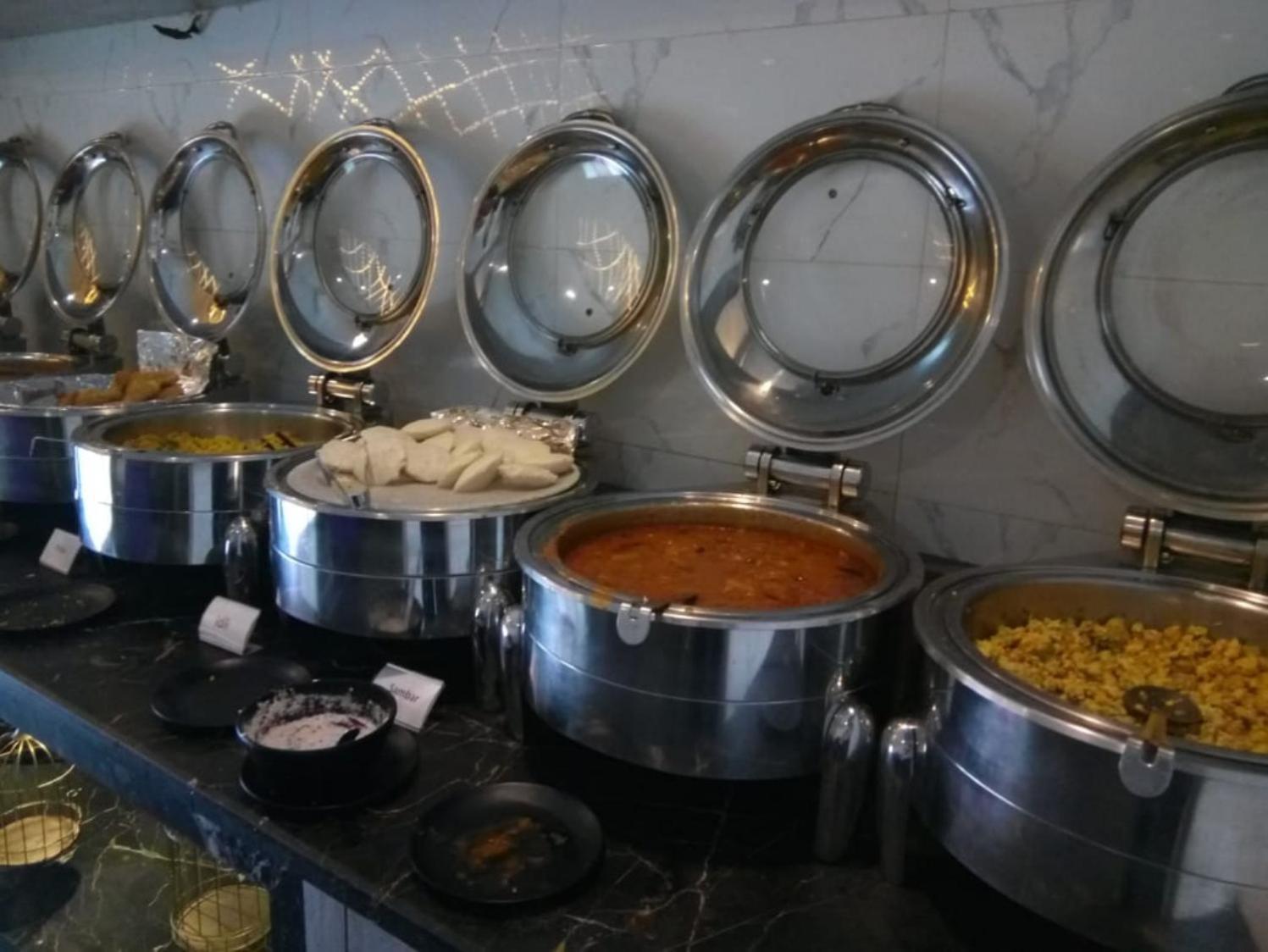 Hotel Almora Inn - Near By Delhi International Airport - With Free Airport Pickup And Drop New Delhi Eksteriør billede