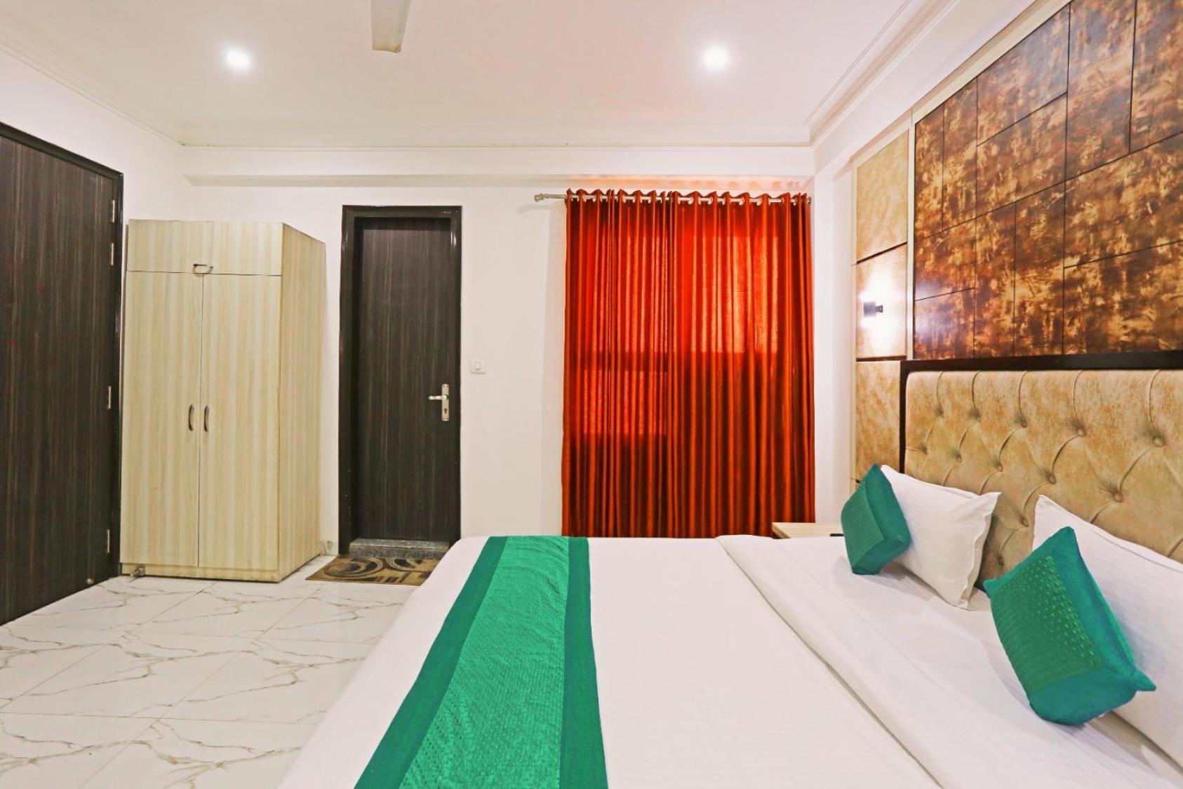 Hotel Almora Inn - Near By Delhi International Airport - With Free Airport Pickup And Drop New Delhi Eksteriør billede