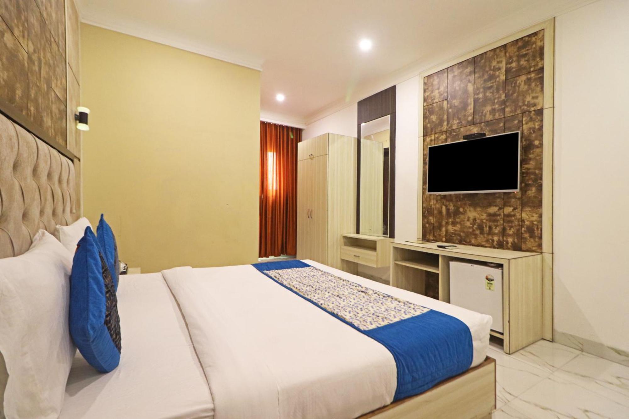 Hotel Almora Inn - Near By Delhi International Airport - With Free Airport Pickup And Drop New Delhi Eksteriør billede