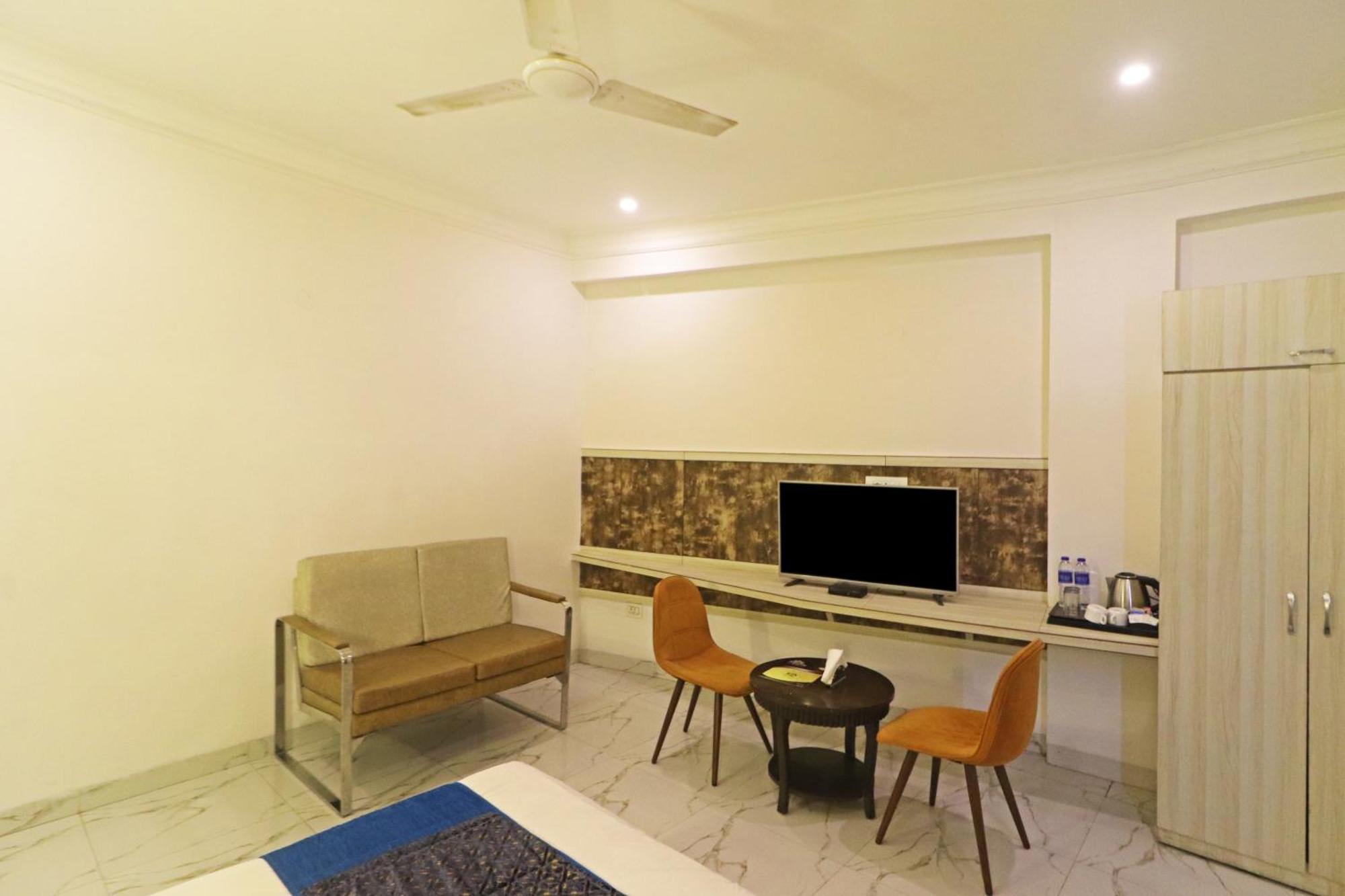 Hotel Almora Inn - Near By Delhi International Airport - With Free Airport Pickup And Drop New Delhi Eksteriør billede