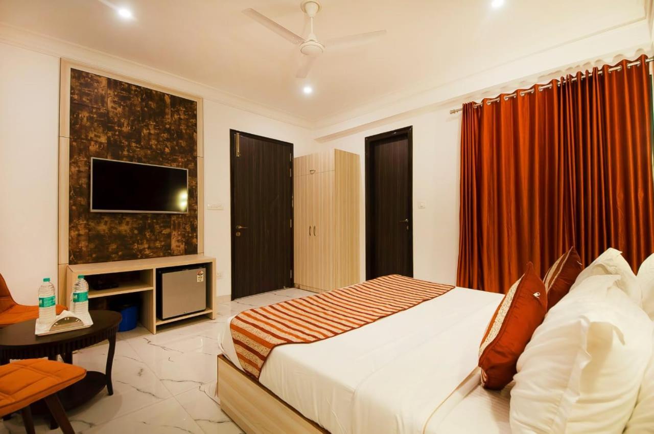 Hotel Almora Inn - Near By Delhi International Airport - With Free Airport Pickup And Drop New Delhi Eksteriør billede