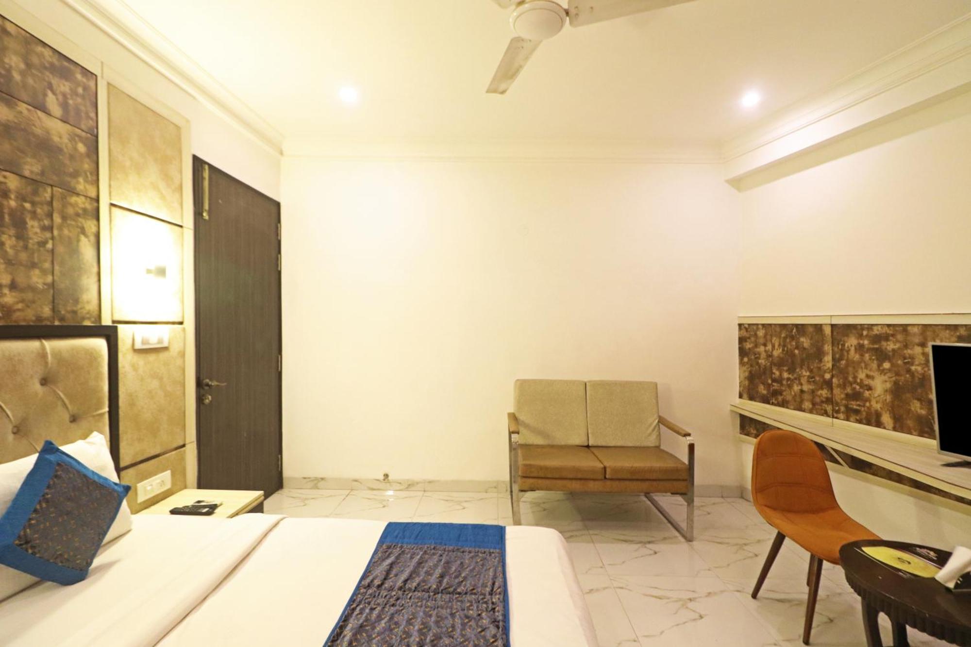 Hotel Almora Inn - Near By Delhi International Airport - With Free Airport Pickup And Drop New Delhi Eksteriør billede