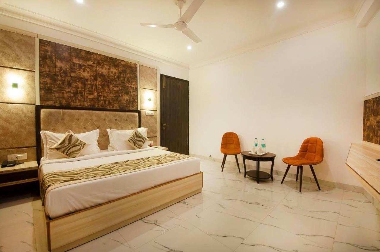Hotel Almora Inn - Near By Delhi International Airport - With Free Airport Pickup And Drop New Delhi Eksteriør billede