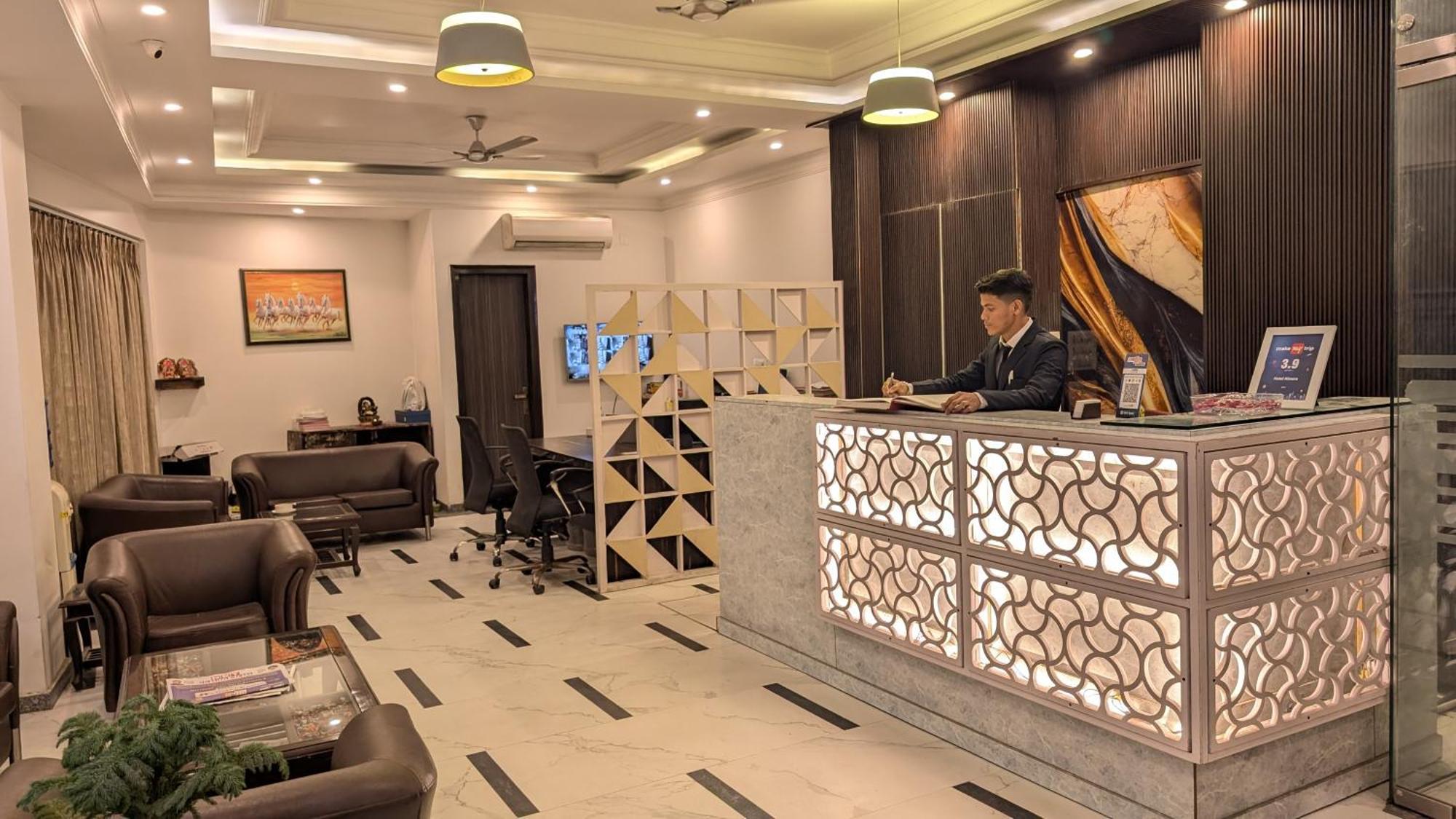Hotel Almora Inn - Near By Delhi International Airport - With Free Airport Pickup And Drop New Delhi Eksteriør billede